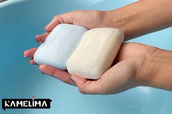 استفاده از صابون و مواد شوینده ملایم برای کمک به بهبود مشکلات پوستی