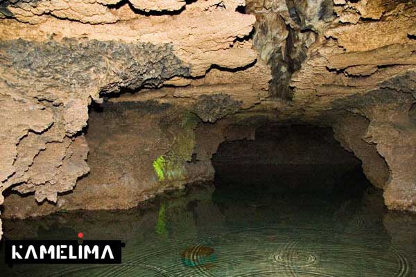 غار کلماکره از جاهای دیدنی لرستان