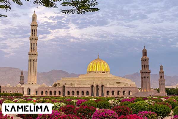 مسجد جامع سلطان قابوس از جاهای دیدنی عمان